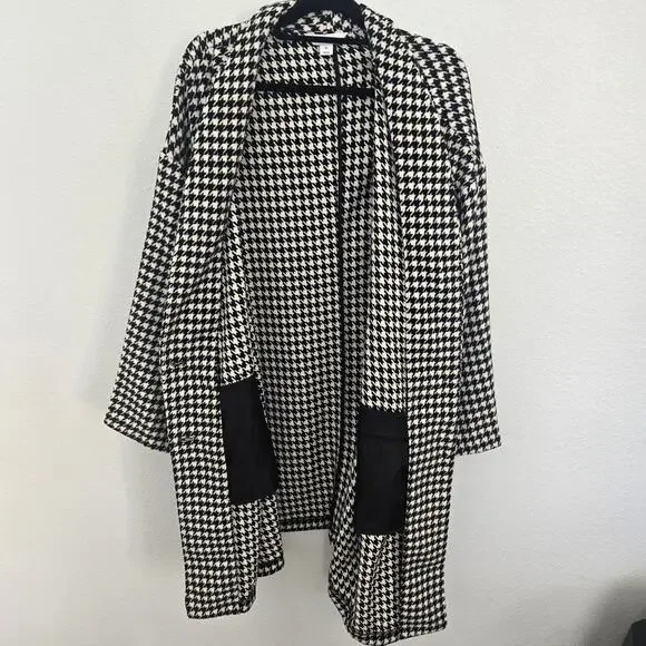 Old Navy Women's 3X Black & White Houndstooth Overcoat Button Up Long Cardigan - Picture 6 of 7
